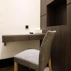 Hotel The Nines ***