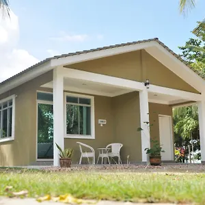 https://sunset-bay-cottage.tophotelslangkawi.com
