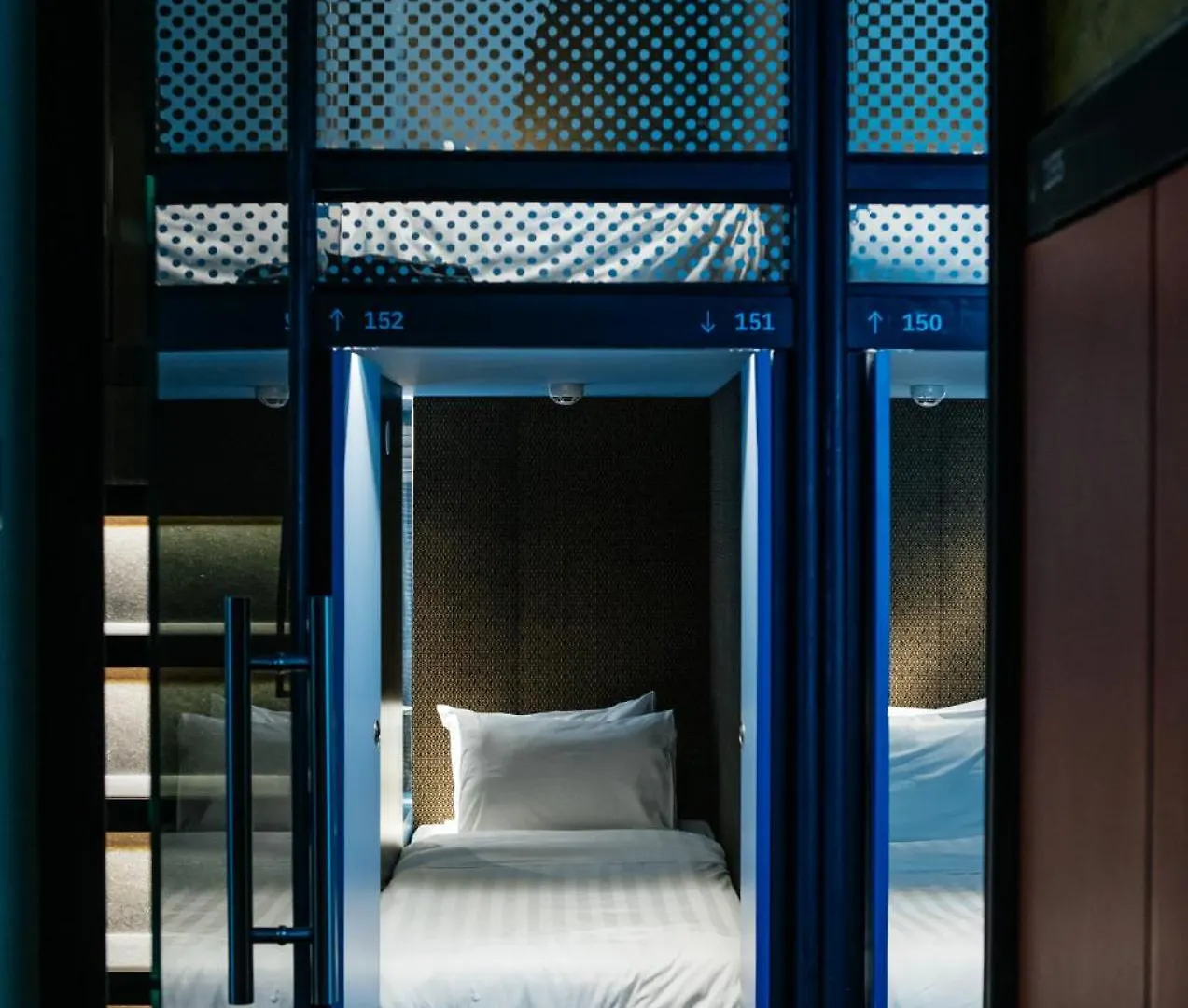 Capsuletransit Airside Klia T2 - Airport Hotel - International Departure Near To Transit Hall, Gate Q سيبانغ فندق-كبسولة