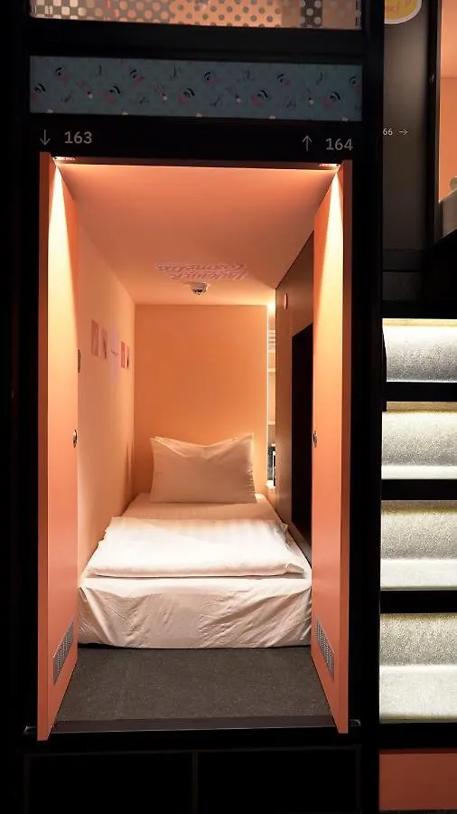 Capsuletransit Airside Klia T2 - Airport Hotel - International Departure Near To Transit Hall, Gate Q سيبانغ 2*,